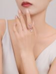 snake_ring_in_finger